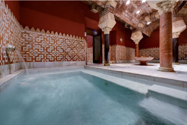 Baños Árabes y Masaje Relajante MIMMA15 en Hammam Al Andalus y Comida o Cena para dos (Córdoba)