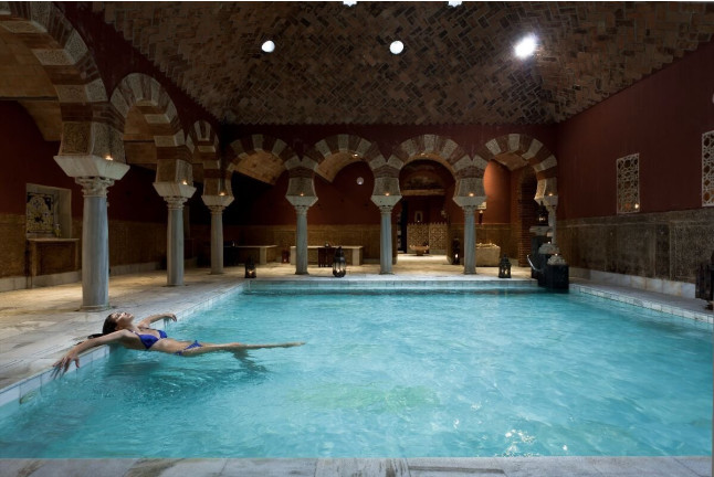 Baños Árabes y Masaje Relajante MIMMA15 en Hammam Al Andalus y Comida o Cena para dos (Córdoba)