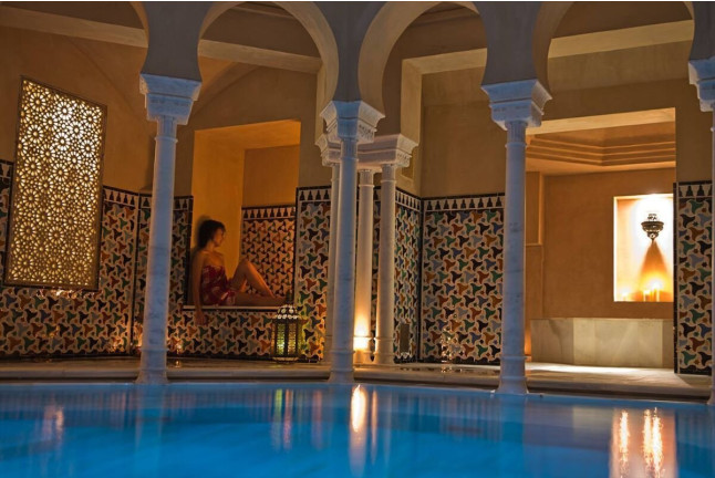 Baños Árabes y Masaje Relajante MIMMA15 en Hammam Al Andalus y Comida o Cena para dos (Córdoba)