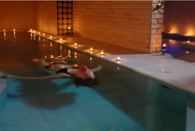 Baños Árabes y Masaje de 15 minutos en Hammam Almeraya (Almería)
