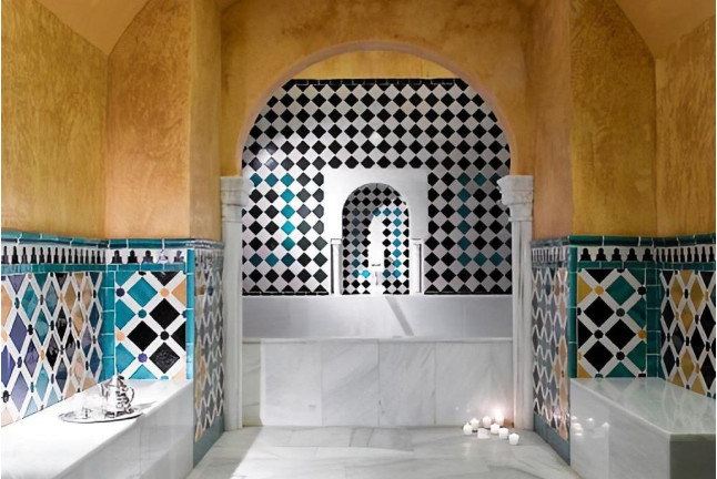Baños Árabes, Masaje y Cóctel de Cava para dos en Baños Árabes Palacio de Comares (Granada)