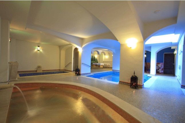 Baños Árabes y Masaje  para dos en Casa Baños de la Villa (Priego de Córdoba, Córdoba)