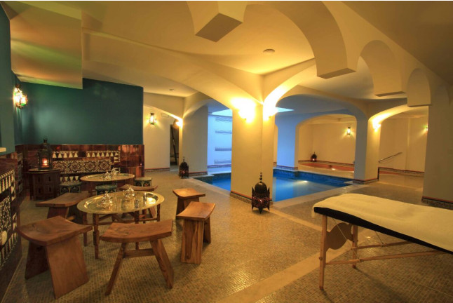 Baños Árabes y Masaje  para dos en Casa Baños de la Villa (Priego de Córdoba, Córdoba)
