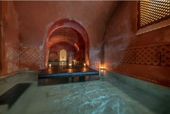 Baños Árabes y Masaje en Hammam Al Ándalus y Cena en Restaurante Arrabal para dos (Madrid) 