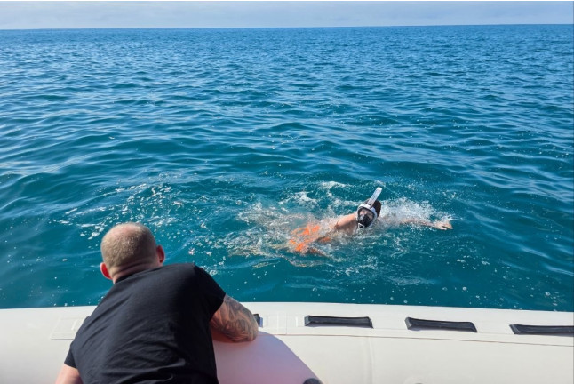 Private Connection: Salida Privada en Barca con Snorkel y Aperitivo Mediterráneo (Arguineguín, Las Palmas de Gran Canaria)