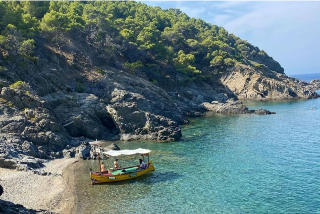 Paseo en Barca con Snorkel y Desayuno en el Cap de Creus (Girona)