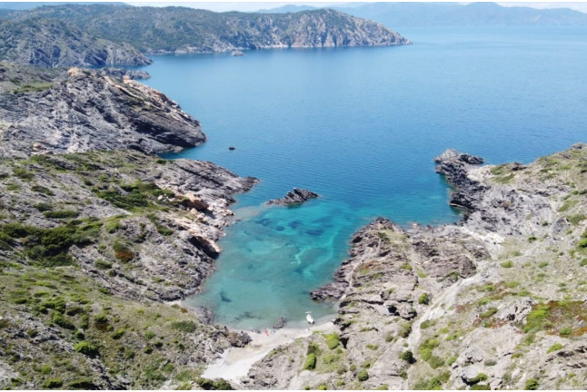 Paseo en Barca con Snorkel y Desayuno en el Cap de Creus (Girona)