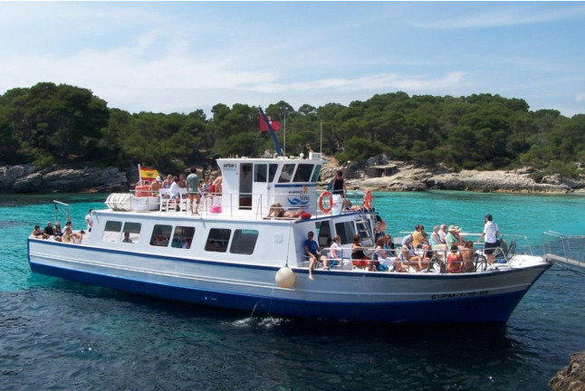 Paseo en Barco desde Ciutadella: Son Saura-Cala Turqueta, Macarella-Macarellata (Menorca)
