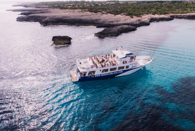 Paseo en Barco desde Ciutadella: Son Saura-Cala Turqueta, Macarella-Macarellata (Menorca)