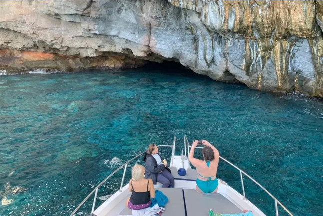 Salida en Barco con Comida, SUP y Snorkel (Gran Canaria)