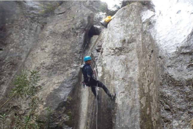 Barranquismo con Fotos en Gorgo de la Escalera o Barranco de Cucal·les (Valencia / Alicante)