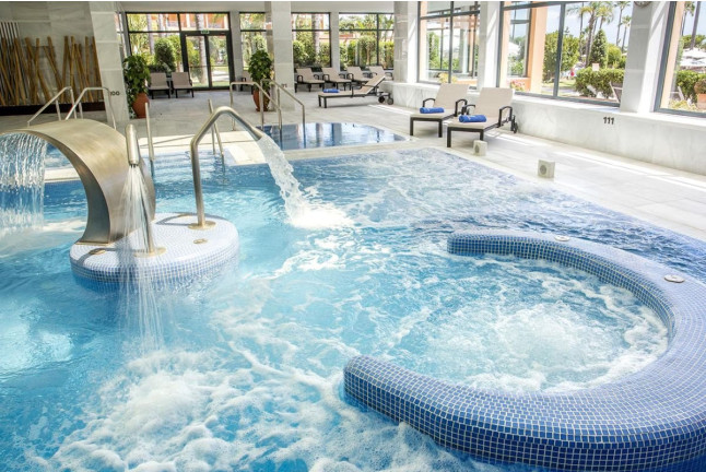 Circuito Spa, Masaje y Desayuno para dos en Hipotels Barrosa Palace & Spa 5* (Chiclana de la Frontera, Cádiz)