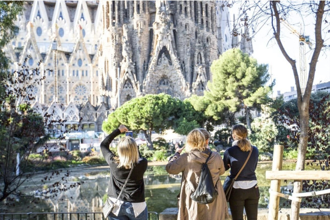 Visita con Acceso Rápido a la Sagrada Familia (Barcelona)