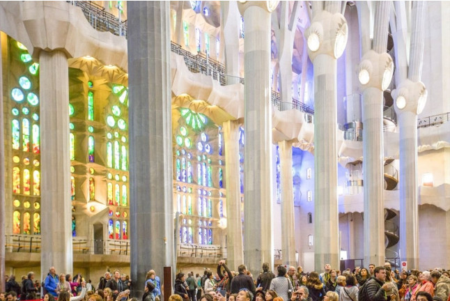 Visita con Acceso Rápido a la Sagrada Familia (Barcelona)