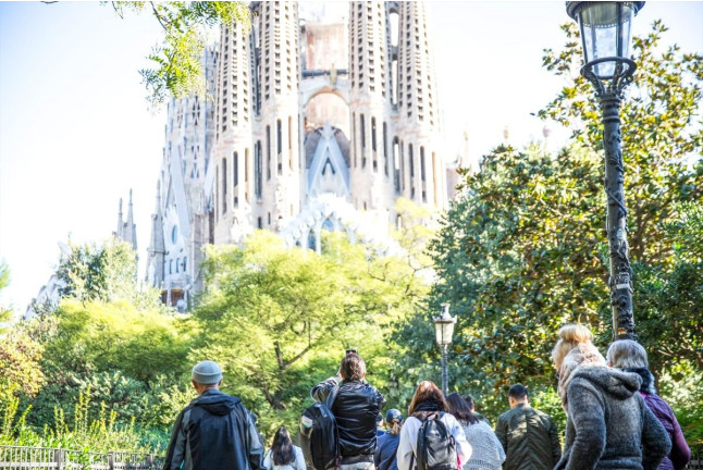 Visita con Acceso Rápido a la Sagrada Familia (Barcelona)