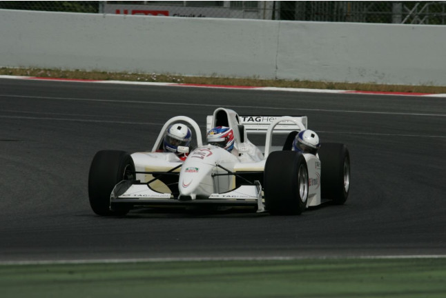Bautismo de Conducción en Fórmula 1 Triplaza (Magny-Cours, Francia)