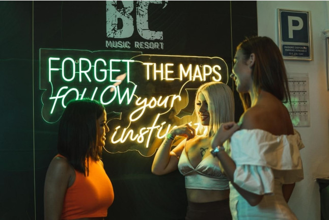 Acceso a las Instalaciones y Consumición con Opción a Comida en BC™ Music Resort (Benidorm, Alicante)