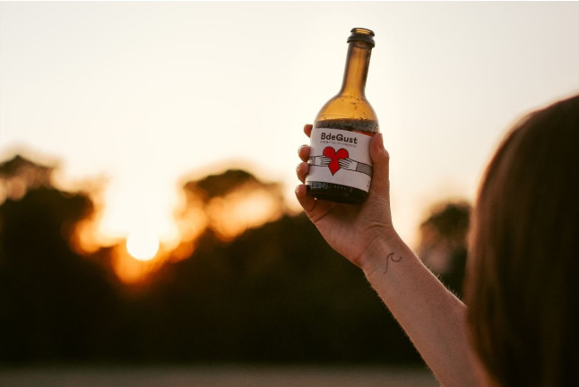 Degustación de Cerveza Solidaria y Gourmet en BdeGust (Caldes de Malavella, Girona)