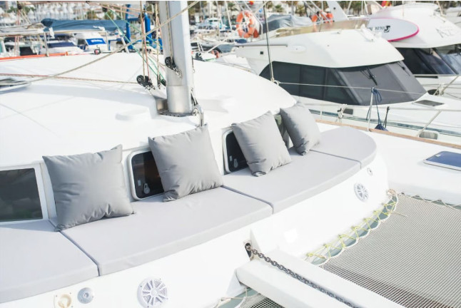 Salida Privada en Catamarán Valhalla (Benalmádena, Málaga)