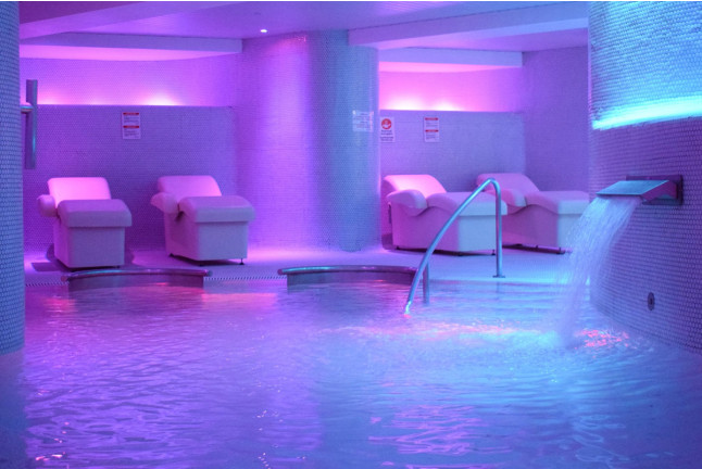 Masaje Thai Pareja: Circuito Spa y Masaje Tailandés para dos en Benicaldea Thai Massage & Spa (Benidorm, Alicante)