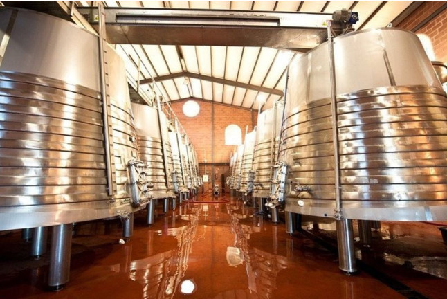 Escapada con Cena en Hotel Bodega El Moral 4* y Visita a Bodega Las Encomiendas y Cata para dos (Ribera del Fresno, Badajoz)