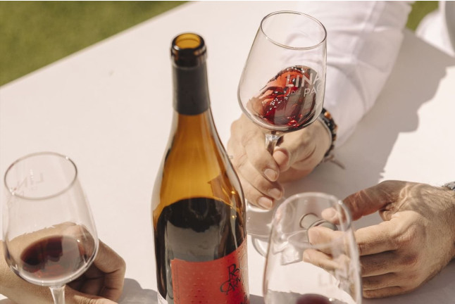 Visita Premium: Visita a la Bodega con Degustación de Vinos y Picoteo para dos en Linaje del Pago (El Sauzal, Tenerife)