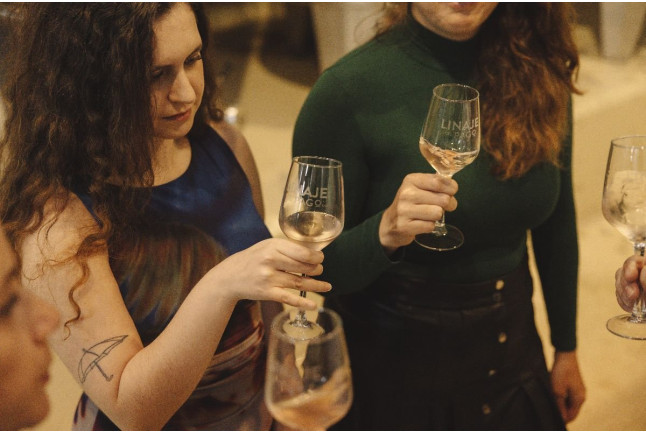 Visita a la Bodega con Degustación de Vinos y Picoteo para dos en Linaje del Pago (El Sauzal, Tenerife)