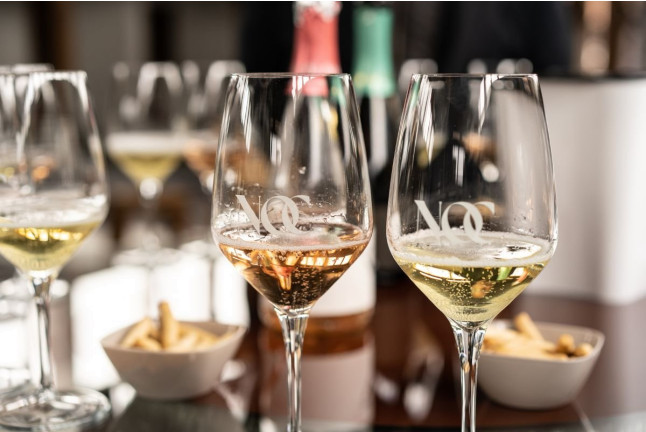 Viaje a la Barrica: Visita a Bodegas NOC con Cata de Vino y Aceite de Oliva Virgen Extra para dos (Manzaneque, Toledo)