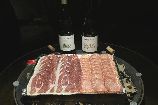 Visita a La Bodega Medieval y Degustación de Vinos con Aperitivo para dos (San Martín del Castañar, Salamanca)