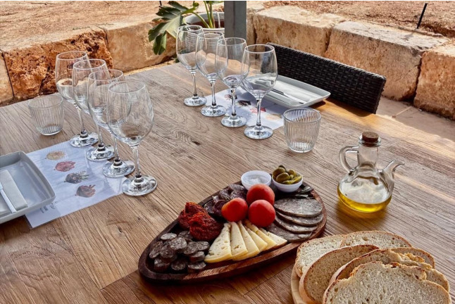 Visita Guiada, Cata de Vinos y Pa Amb Oli Mallorquí en Bodega Can Morgan (Mallorca)