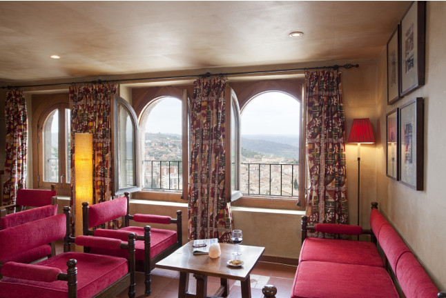 Escapada con Desayuno para dos personas en Parador de Cardona (Barcelona)