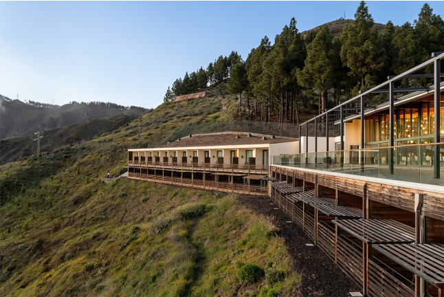 Escapada con Desayuno y Comida o Cena para dos personas en Parador de Cruz de Tejeda 4* (Gran Canaria)