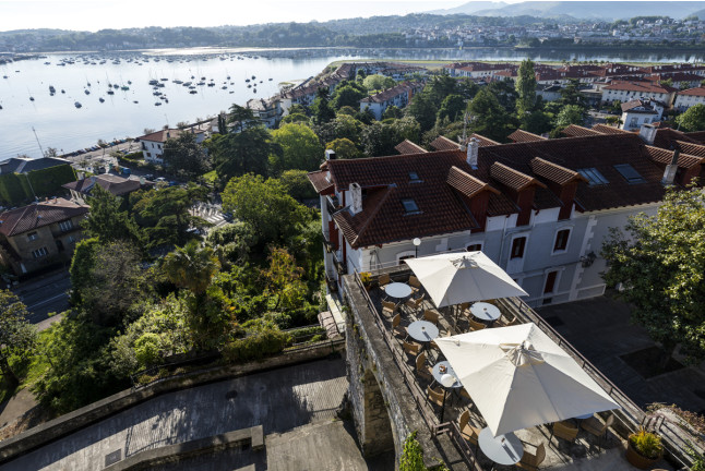 Escapada con Desayuno para dos personas en Parador de Hondarribia (Guipúzcoa)