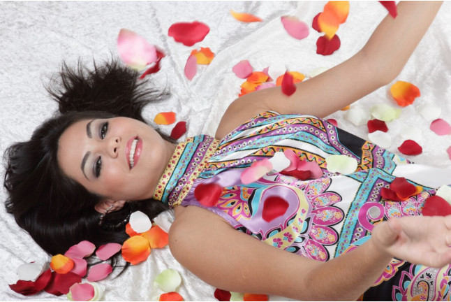 Book Fotográfico: sesión de fotos y DVD con 10 fotografías + 5 extra de regalo (Oviedo)