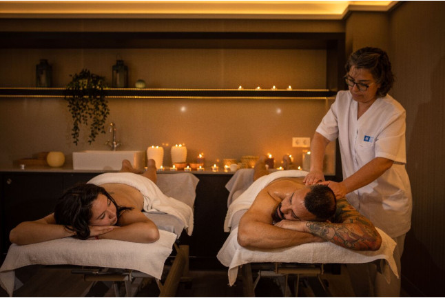 Experiencia Thermalium Deluxe: Recorrido Termal, Masaje, Caldarium y Aperitivo para dos en RVHotels Broquetas (Caldes de Montbui, Barcelona)