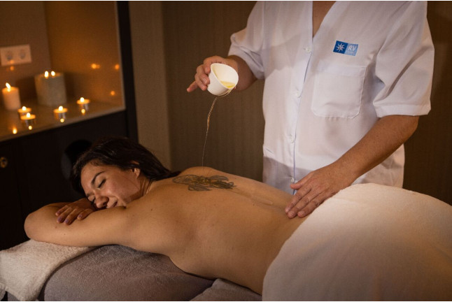 Experiencia Thermalium Deluxe: Recorrido Termal, Masaje, Caldarium y Aperitivo para dos en RVHotels Broquetas (Caldes de Montbui, Barcelona)