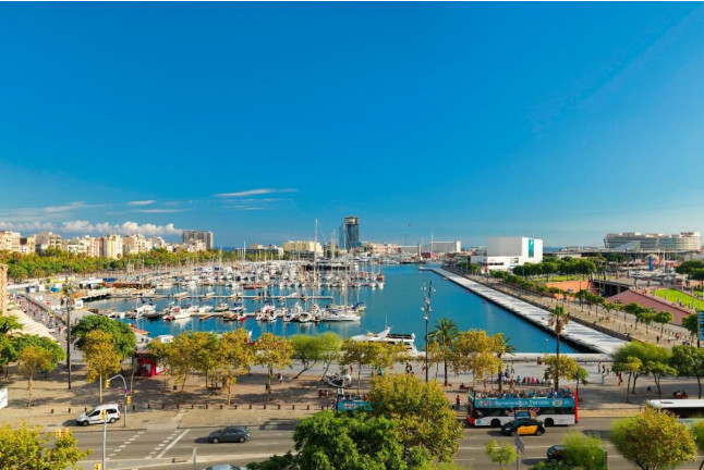 Brunch para dos con Vistas al Mar en el Hotel H10 Port Vell 4* (Barcelona)