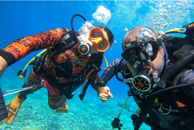 Bautizo de Buceo en la Reserva Natural Protegida de La Caleta de Adeje (Tenerife)
