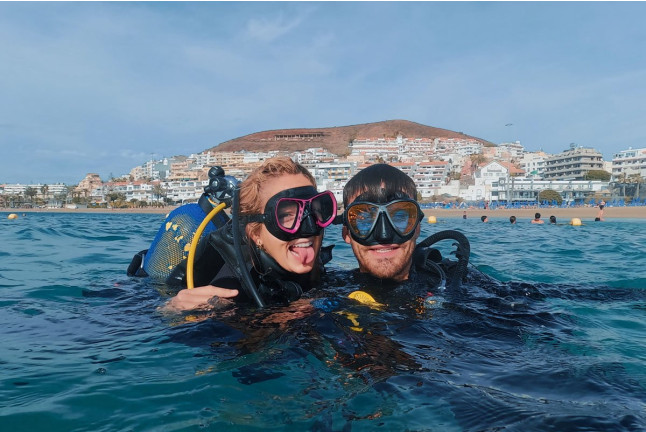 Bautismo de Buceo desde Barco en Costa Adeje (Santa Cruz de Tenerife)