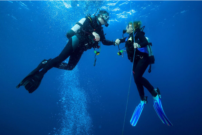 Bautismo de Buceo con Vídeo para cuatro en la Costa Brava (L'Escala, Girona)