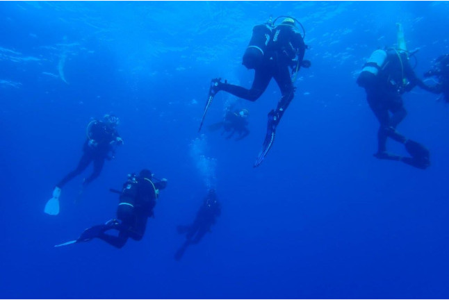 Bautizo de buceo en el mar con instructor personal (Mataró, Barcelona)