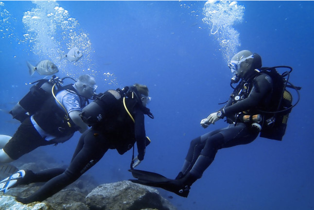 Bautizo de Buceo en Piscina y en el Mar (Playa Blanca, Lanzarote)