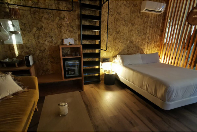 Escapada de 2 Noches en una de las Cabañas con Bañera Hidromasaje y Jacuzzi Exterior de Nidos de Carnota (Carnota, A Coruña)