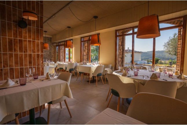 Escapada con Comida o Cena en Hotel Cal Marçal (Puig-reig, Barcelona)