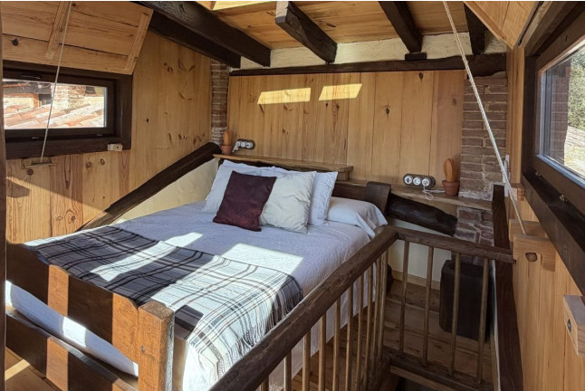 Escapada con Desayuno en Mas Cal Sastre: Habitación Fredulic, Moixina, Ciureny o La Carlet (Sant Hilari Sacalm, Girona)