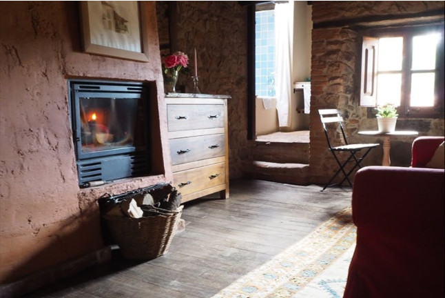 Escapada con Desayuno en Mas Cal Sastre: Habitación Fredulic, Moixina, Ciureny o La Carlet (Sant Hilari Sacalm, Girona)