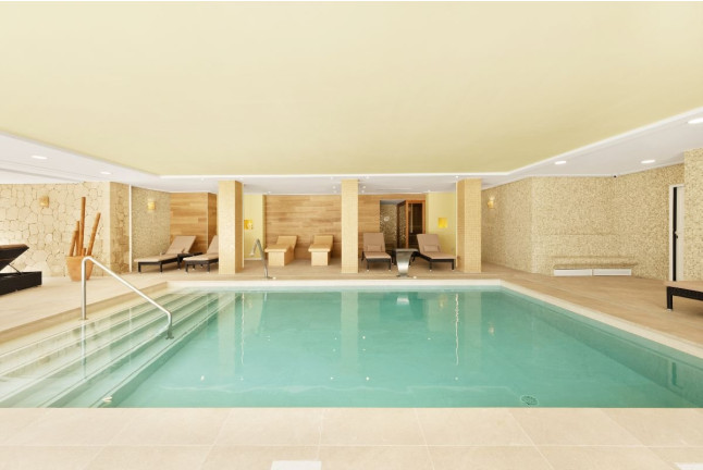 Day Pass Wellness con Spa & Desayuno en Bahía Suites Camp de Mar 4* (Camp de Mar, Mallorca)