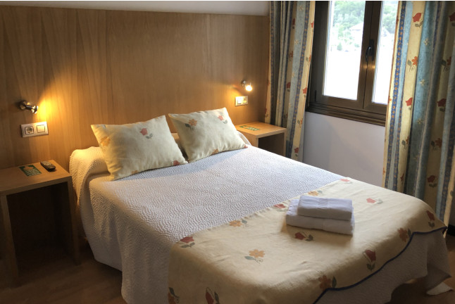 Escapada de 2 Noches con Desayuno en Casa Blanco Conde (Laza, Ourense)