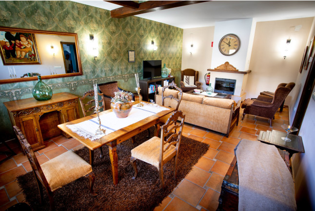 Escapada de 2 Noches con Desayuno en Casa Felisa (Santa Eulalia de Gállego, Zaragoza)