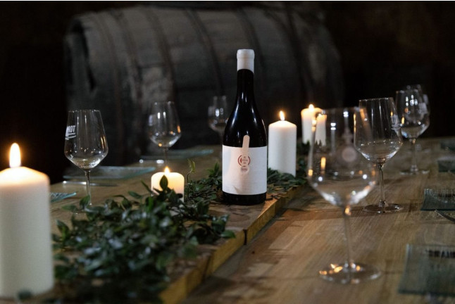Cata de Vinos y Tabla de Embutidos y Quesos para dos en Casa Nicola (Toro, Zamora)